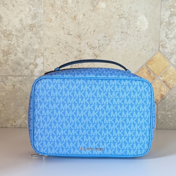 Michael Kors Jet Set Travel Large Toiletry Travel Case MK Blue - Picture 1 of 15